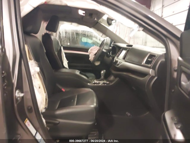 Toyota Highlander Xle V6 2016 5TDJKRFH3GS273330 Image 5