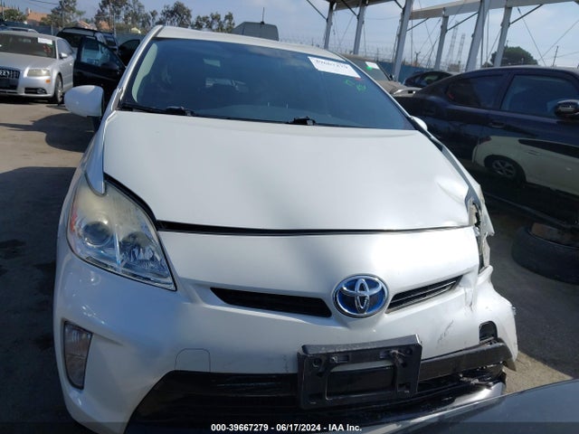 Toyota Prius Two 2015 JTDKN3DUXF0469131 Image 13