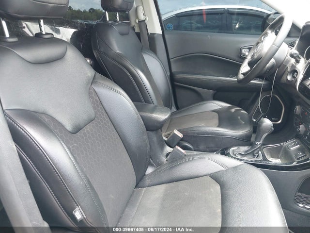 3C4NJCBB6MT560116 Jeep Compass Altitude Fwd