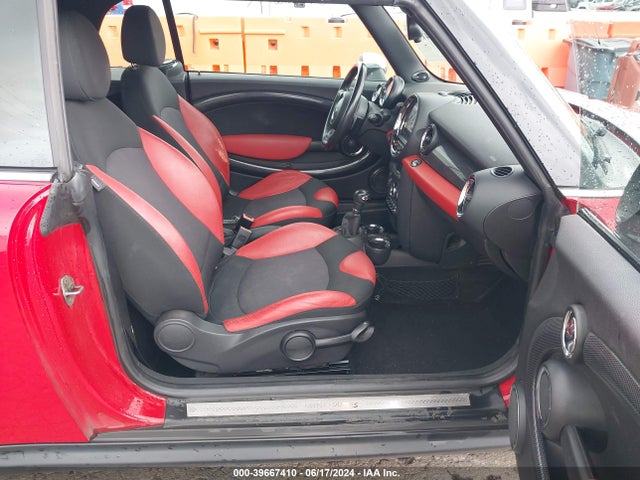 2011 MINI COOPER S WMWZP3C53BTX82675 Photo 4