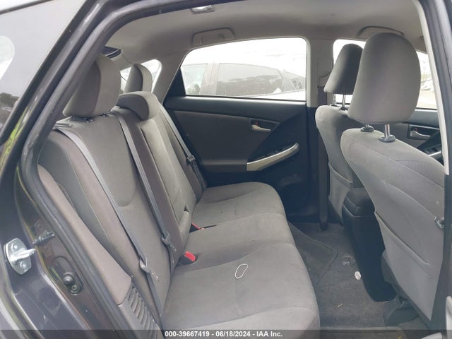 Toyota Prius Two 2015 JTDKN3DU8F0462078 Image 8