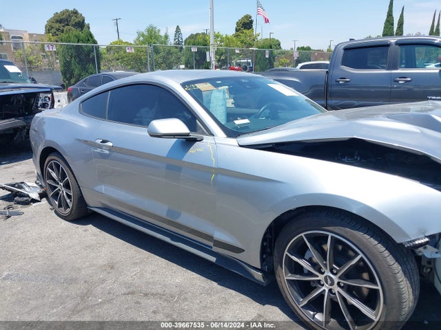 Ford Mustang Ecoboost Premium Fastback 2022 1FA6P8TH9N5115900 Image 13