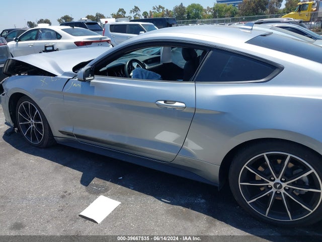 Ford Mustang Ecoboost Premium Fastback 2022 1FA6P8TH9N5115900 Image 14