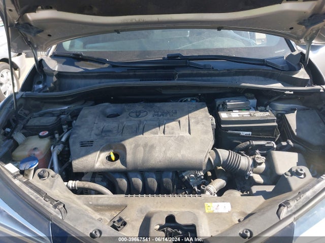 Toyota C-HR XLE 2018 NMTKHMBX7JR045050 Image 10