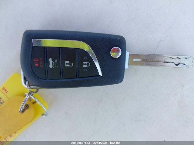 Toyota COROLLA LE 2021 JTDEPMAE8MJ128960 Image 11