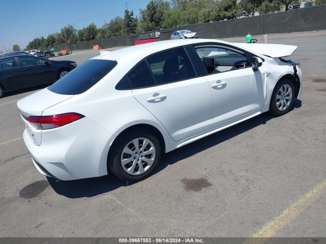 Toyota COROLLA LE 2021 JTDEPMAE8MJ128960 Image 4