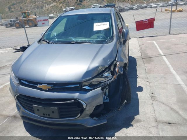3GNCJKSB9LL335177 Chevrolet Trax Fwd Ls