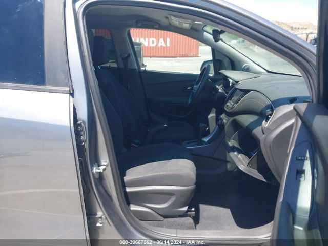 3GNCJKSB9LL335177 Chevrolet Trax Fwd Ls
