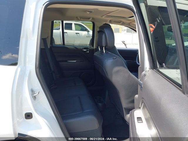 1C4NJDEB8GD558542 Jeep Compass High Altitude Edition