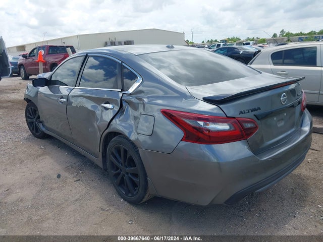 Nissan Altima 2.5 Sr 2018 1N4AL3AP7JC294057 Image 3