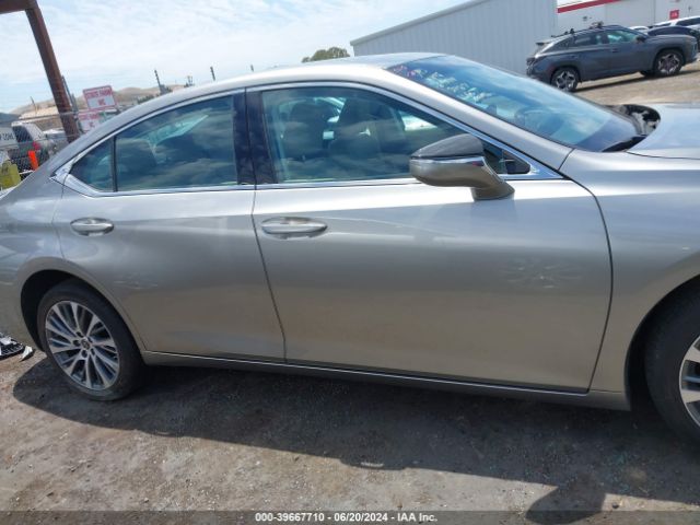 58AD11D12MU001046 Lexus ES 250