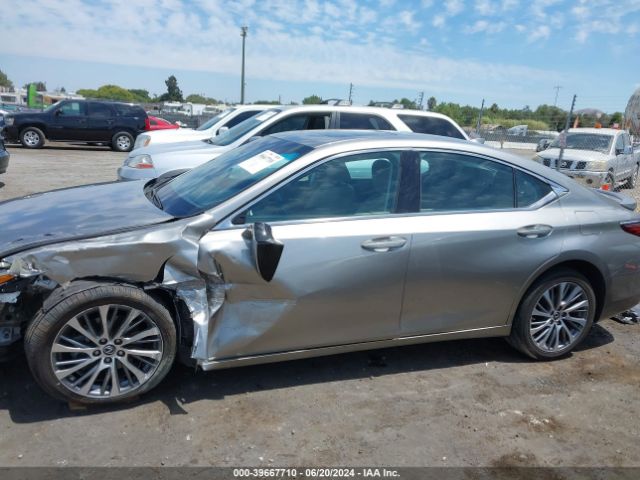 58AD11D12MU001046 Lexus ES 250