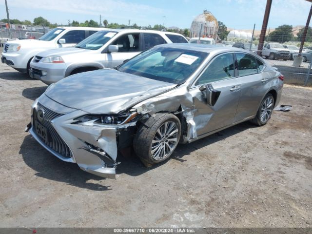 58AD11D12MU001046 Lexus ES 250