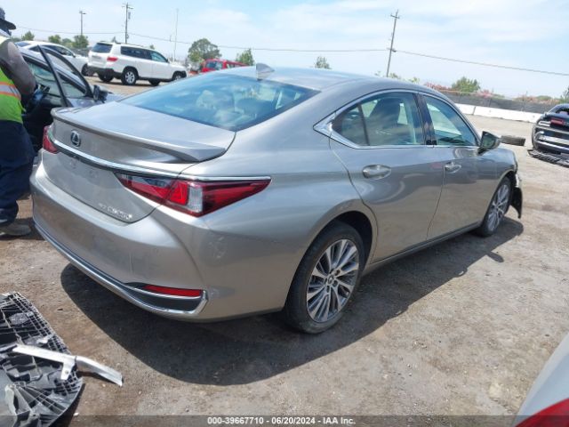 58AD11D12MU001046 Lexus ES 250