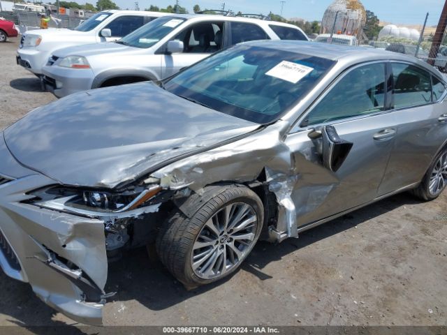 58AD11D12MU001046 Lexus ES 250