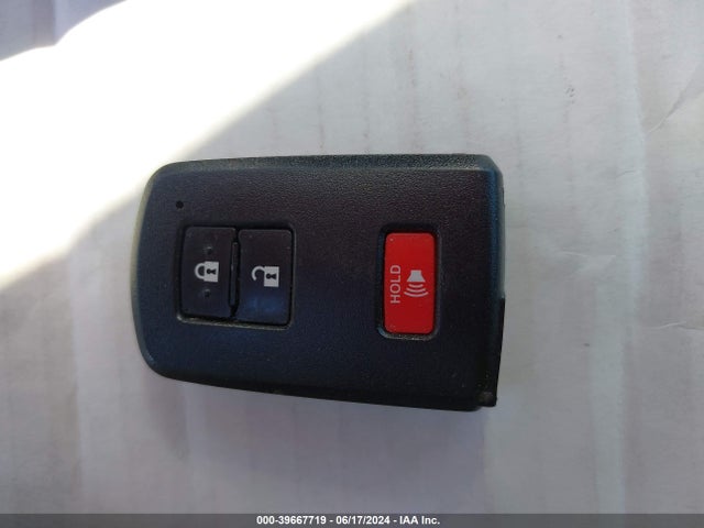 Toyota Prius V Four 2017 JTDZN3EU0HJ067919 Image 11