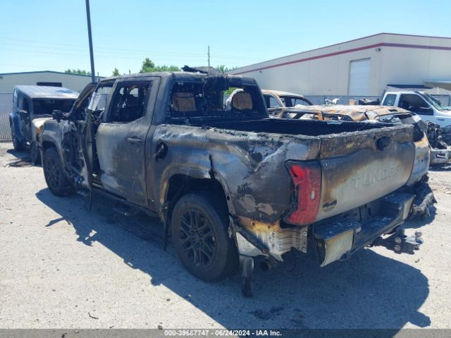 5TFLA5DB8NX051800 Toyota Tundra Sr5