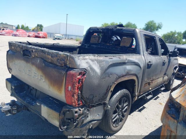 5TFLA5DB8NX051800 Toyota Tundra Sr5
