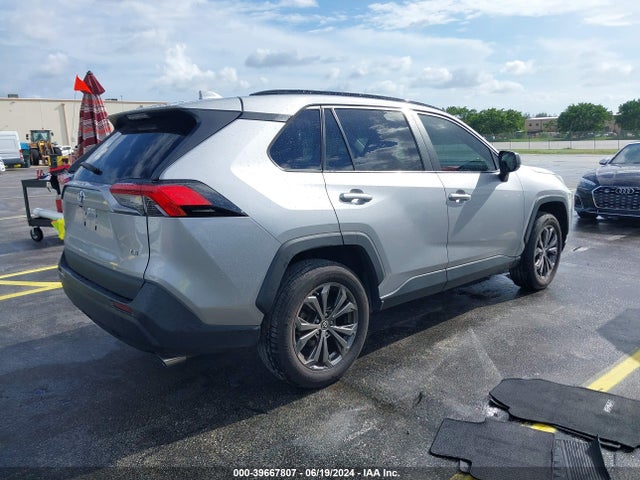 Toyota RAV4 LE 2020 2T3H1RFV2LW097077 Image 4