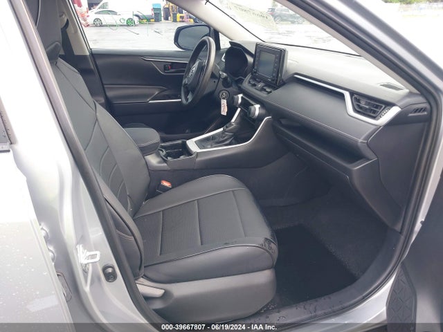 Toyota RAV4 LE 2020 2T3H1RFV2LW097077 Image 5