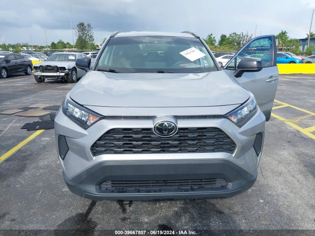 Toyota RAV4 LE 2020 2T3H1RFV2LW097077 Image 6
