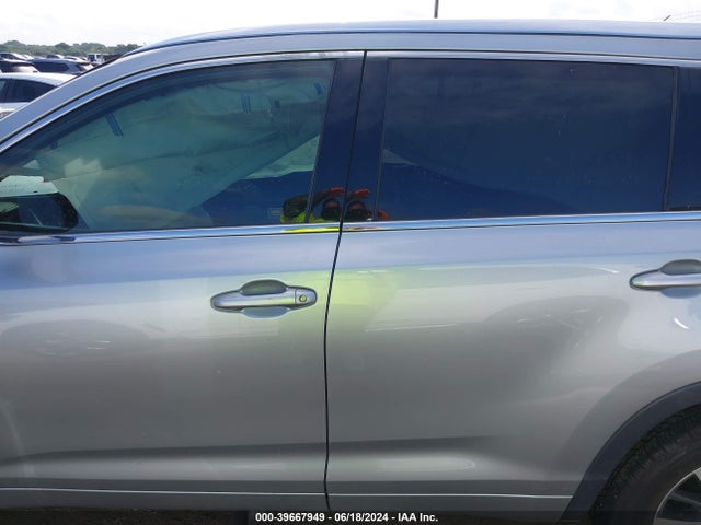 Toyota Highlander Xle 2018 5TDJZRFHXJS497231 Image 14