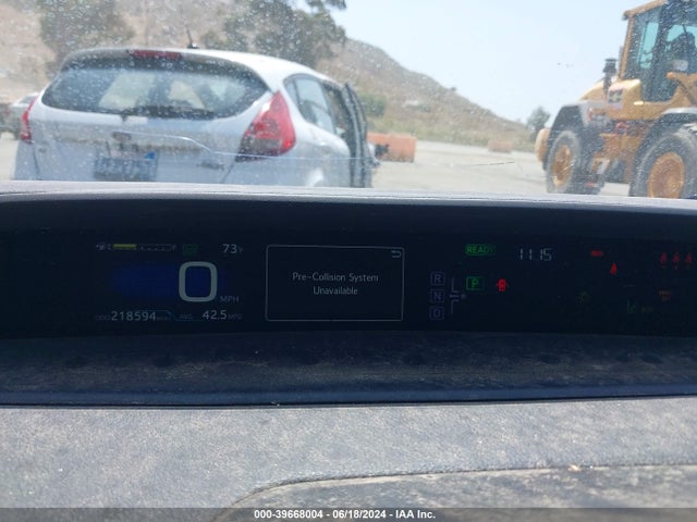 Toyota Prius Four 2017 JTDKARFU6H3036676 Image 7
