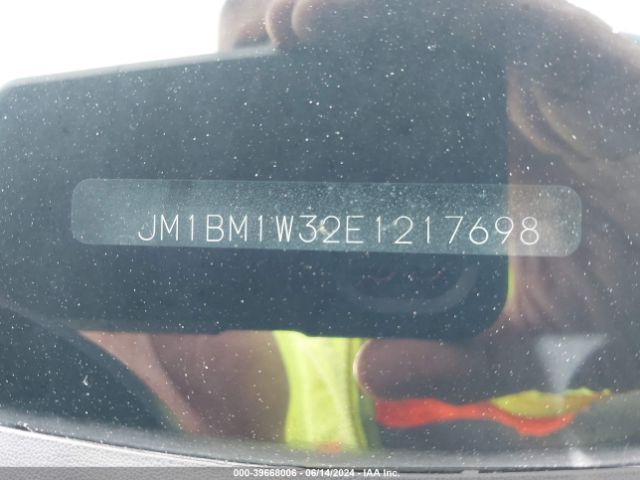 JM1BM1W32E1217698 Mazda Mazda3 S Grand Touring