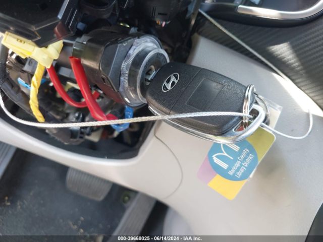 KM8J23A47KU922404 Hyundai TUCSON SE