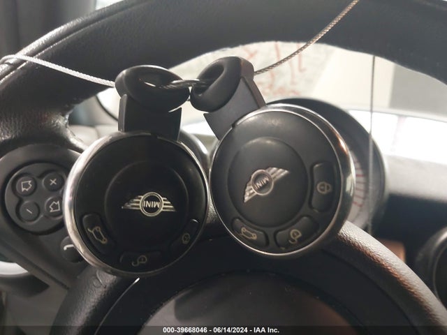 2013 MINI CONVERTIBLE WMWZN3C53DT265854 Photo 10