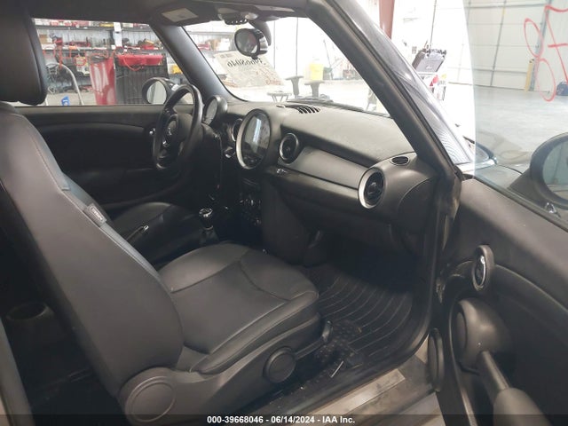 2013 MINI CONVERTIBLE WMWZN3C53DT265854 Photo 4