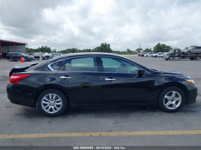 1N4AL3AP7HN307419 Nissan Altima 2.5 S
