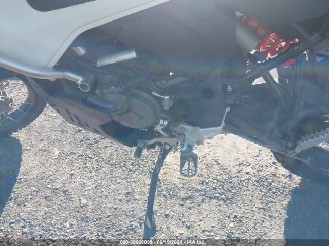 2023 DUCATI DESERT X ZDMXANDT0PB003254 Photo 8