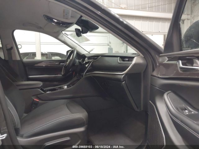 1C4RJKAG5N8588367 Jeep Grand Cherokee L Laredo 4x4