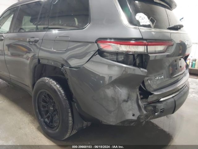 1C4RJKAG5N8588367 Jeep Grand Cherokee L Laredo 4x4
