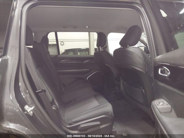 1C4RJKAG5N8588367 Jeep Grand Cherokee L Laredo 4x4