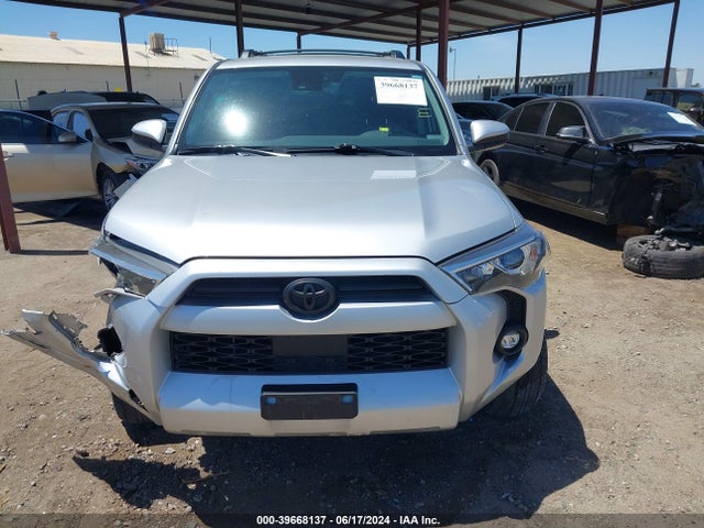 Toyota 4RUNNER SR5 2021 JTEMU5JR8M5850382 Image 12