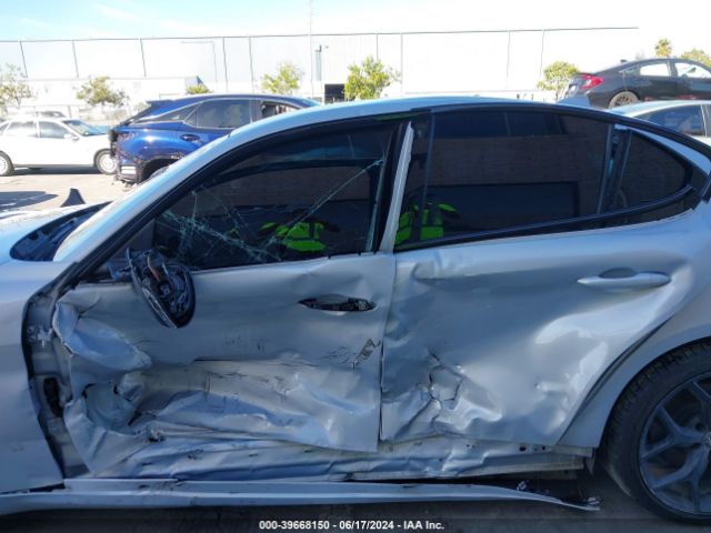 ZARFAMANXL7634166 Alfa Romeo Giulia Rwd