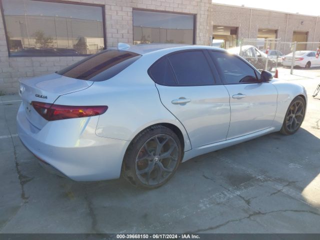 ZARFAMANXL7634166 Alfa Romeo Giulia Rwd