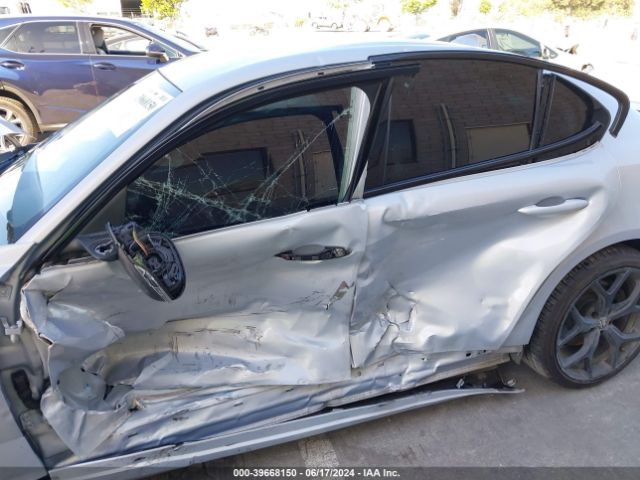 ZARFAMANXL7634166 Alfa Romeo Giulia Rwd