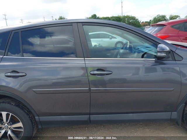 Toyota Rav4 Xle 2018 2T3WFREV6JW490085 Image 13