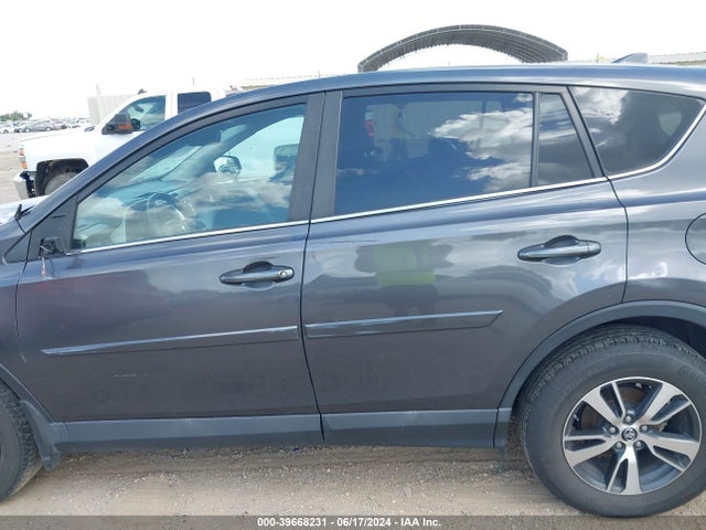 Toyota Rav4 Xle 2018 2T3WFREV6JW490085 Image 14