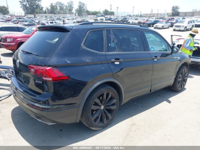 3VV2B7AX9MM045143 Volkswagen Tiguan 2.0t Se/2.0t Se R-line Black/2.0t Sel