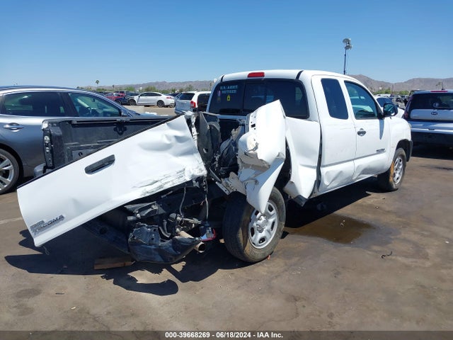 5TFTX4CN8FX052340 Toyota Tacoma