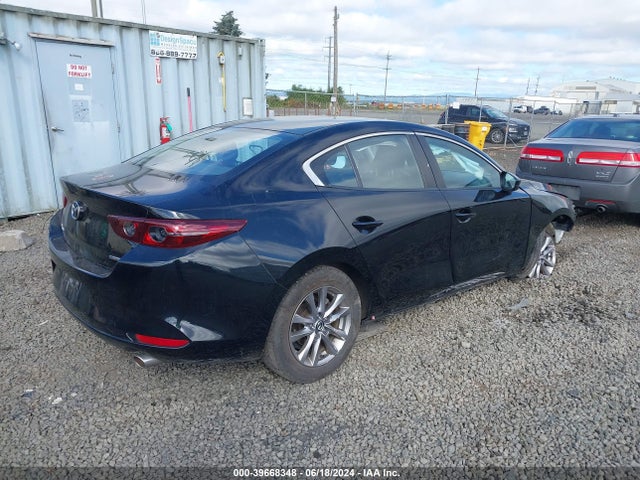 JM1BPAA76M1300440 Mazda Mazda3 2.0