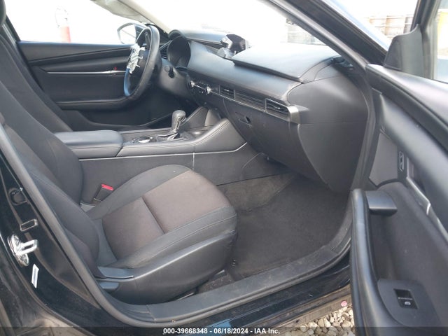 JM1BPAA76M1300440 Mazda Mazda3 2.0