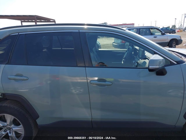 Toyota Rav4 Xle 2021 JTMW1RFV0MD069381 Image 14