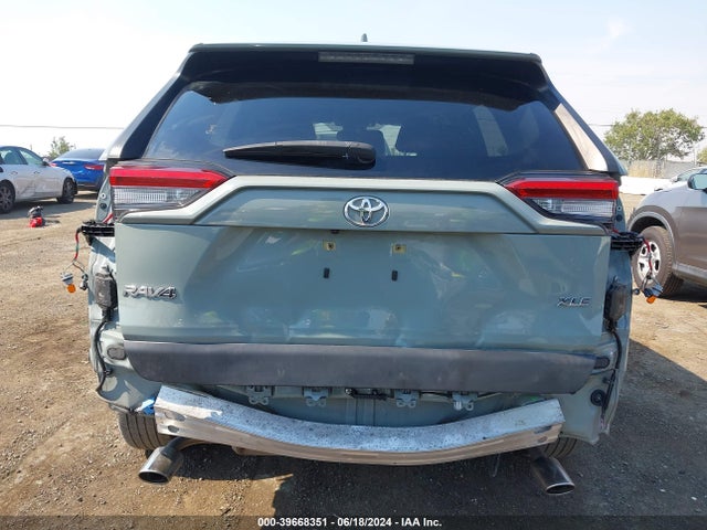Toyota Rav4 Xle 2021 JTMW1RFV0MD069381 Image 17