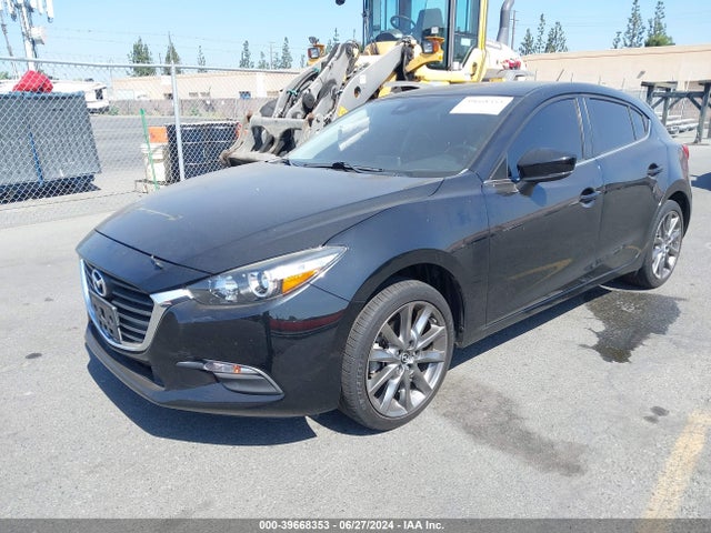 3MZBN1L32JM238238 Mazda Mazda3 Touring