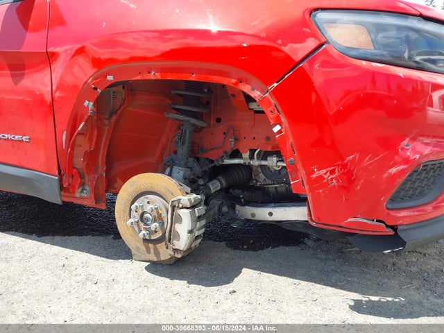 1C4PJMCB2MD124589 Jeep Cherokee Latitude 4x4